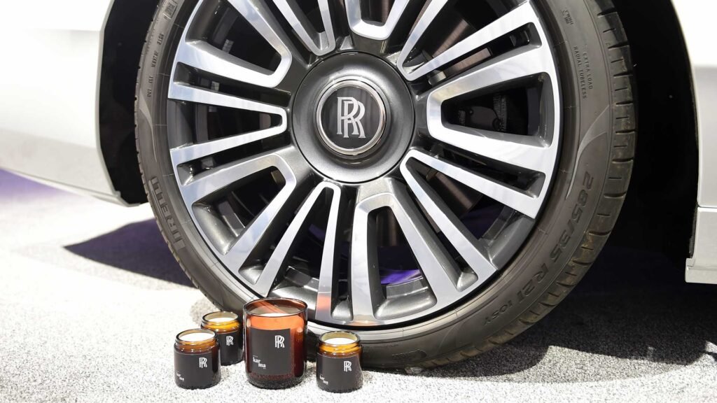 Large and mini bespoke Rolls-Royce candles with Rolls-Royce Ghost