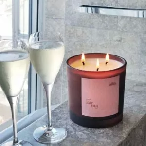 alba mega refillable candle. Refill this eco friendly 3-wick candle in 3 easy steps